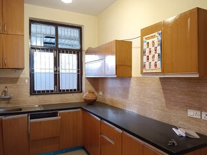 3 BHK Builder Floor For Rent in Omaxe Royal Street, Sector 14