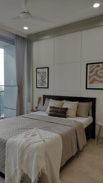 Bedroom in 3 BHK Apartment at Oberoi Exquisite Goregaon, Goregaon East – for Rent