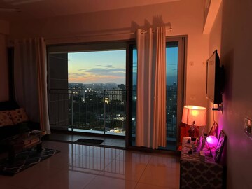 1 BHK Apartment For Rent in Amanora Neo Towers, Hadapsar