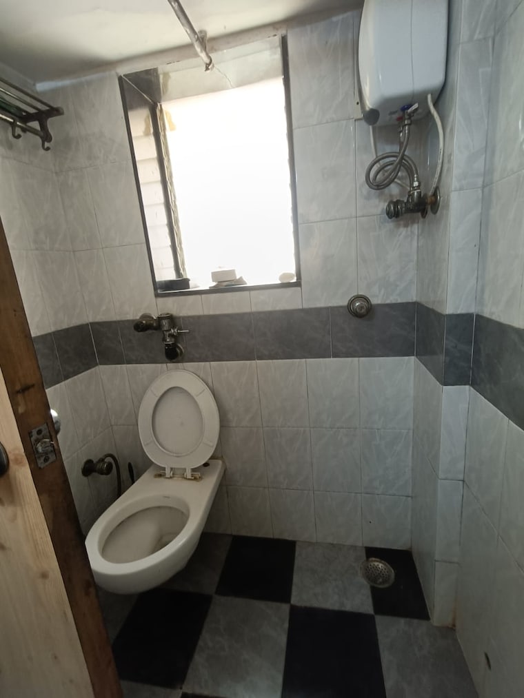 Bathroom, mandar-apartments 2 Bedroom 750 Sq.Ft. Apartment In Andheri West Mumbai 9259695
