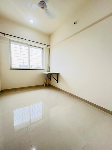 Room in 2 BHK Apartment at Wadgaon Sheri – for Rent