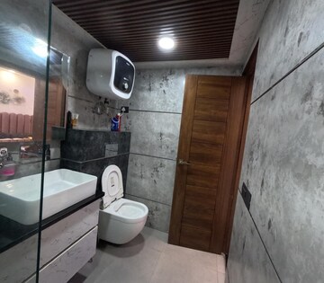 Bathroom in 3 BHK Apartment at Paramount Floraville, Sector 137 – for Sale
