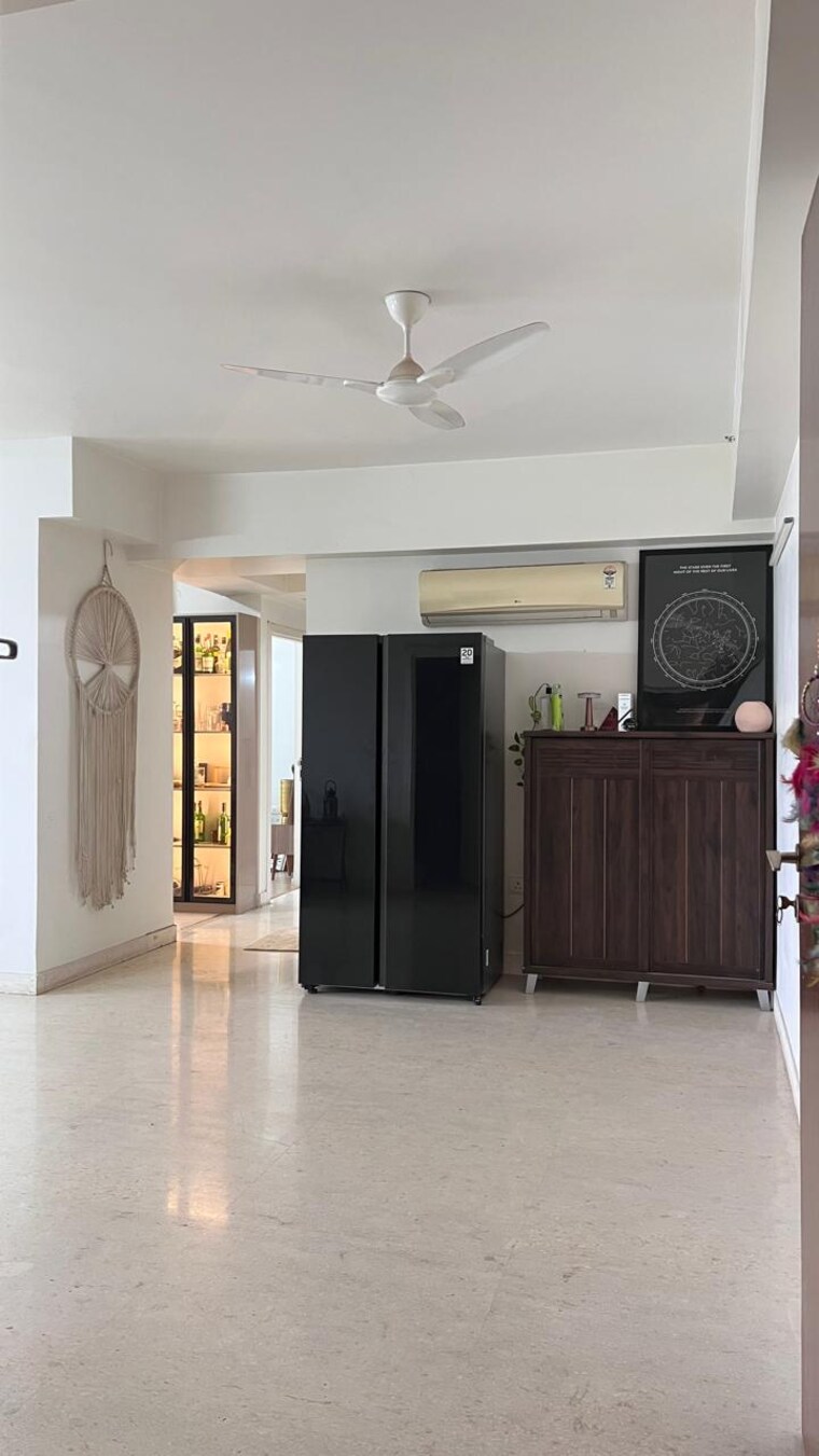 Living Room, dlf-regal-gardens 3 Bedroom 1730 Sq.Ft. Apartment In Sector 90 Gurgaon 9259716