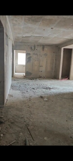 Room in 3.5 BHK Apartment at SMR Vinay Iconia Hyderabad, Kondapur – for Sale