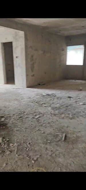 Room in 3.5 BHK Apartment at SMR Vinay Iconia Hyderabad, Kondapur – for Sale