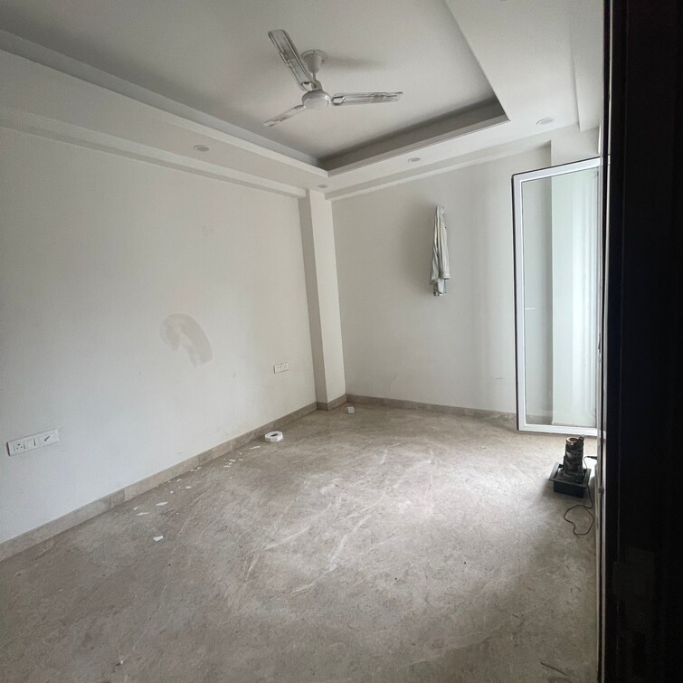 Room, kalkaji 3 Bedroom 1500 Sq.Ft. Apartment In Kalkaji Delhi 9259867