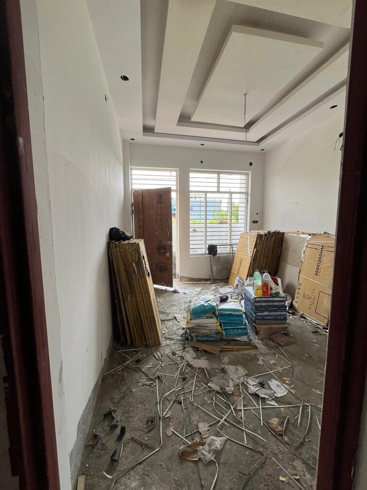 Cover Image, shimla bypass road 3 Bedroom 100 Sq.Yd. Independent House In Shimla Bypass Road Dehradun 9259886