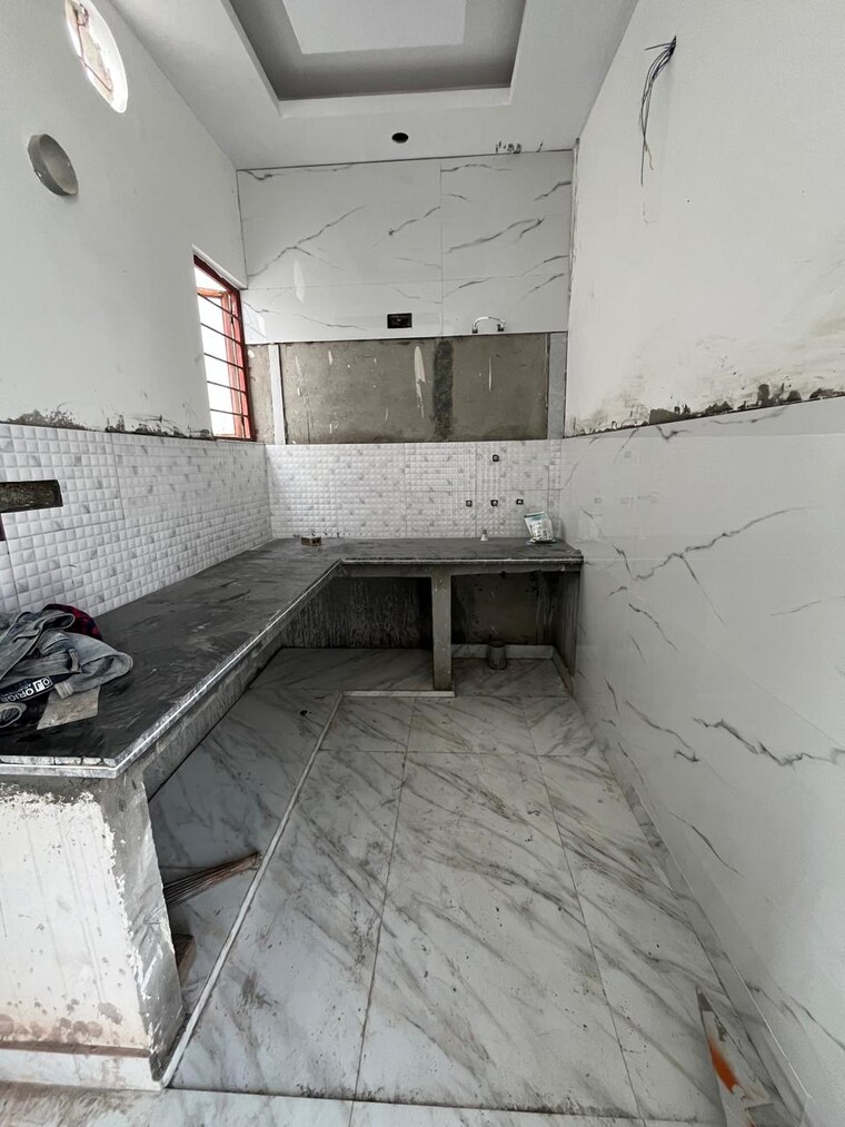 Balcony, shimla bypass road 3 Bedroom 100 Sq.Yd. Independent House In Shimla Bypass Road Dehradun 9259886