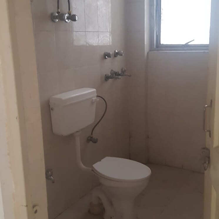 Bathroom, dda-hig-jasola 3 Bedroom 1800 Sq.Ft. Apartment In Jasola Vihar Delhi 9259906