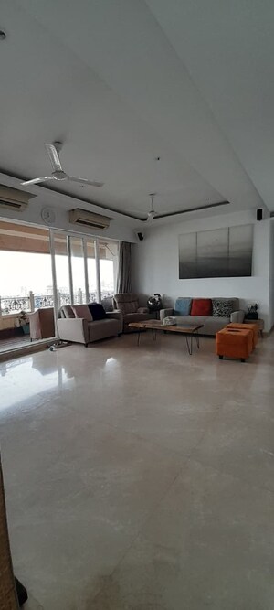 Living Room in 4 BHK Apartment at Bandra West – for Rent
