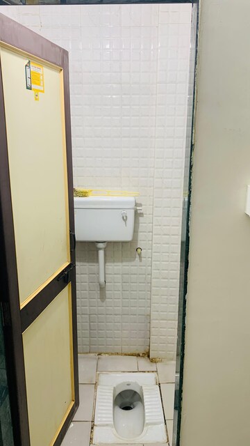 Bathroom in 1 BHK Apartment at Hadapsar – for Rent