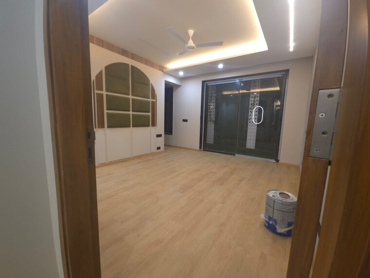 Room, hauz khas 3 Bedroom 2210 Sq.Ft. Builder Floor In Hauz Khas Delhi 9260003