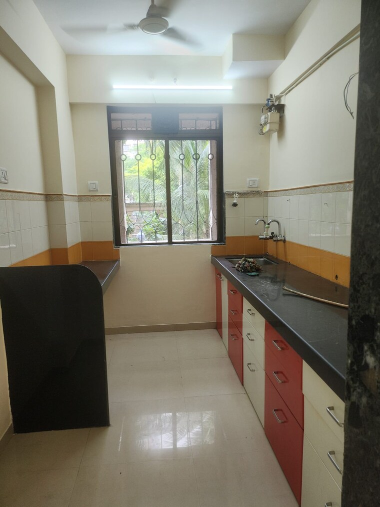 Kitchen, lodha-paradise 3 Bedroom 1100 Sq.Ft. Apartment In Majiwada Thane 9260018