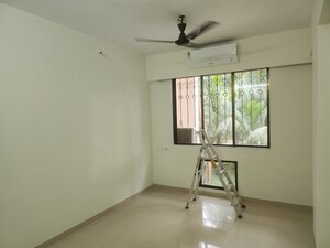 Room in 3 BHK Apartment at Lodha Paradise, Majiwada – for Rent