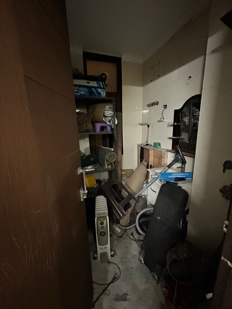 Gym, sector 23 3 Bedroom 1917 Sq.Ft. Independent House In Sector 23 Gurgaon 9260135