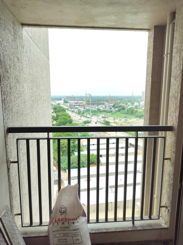 Balcony, shivalik-sharda-park-view-2 3 Bedroom 1505 Sq.Ft. Apartment In Shela Ahmedabad 9260089