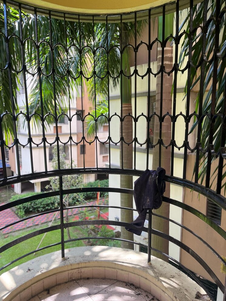 Balcony, chinar park 4 Bedroom 1758 Sq.Ft. Apartment In Chinar Park Kolkata 9260102