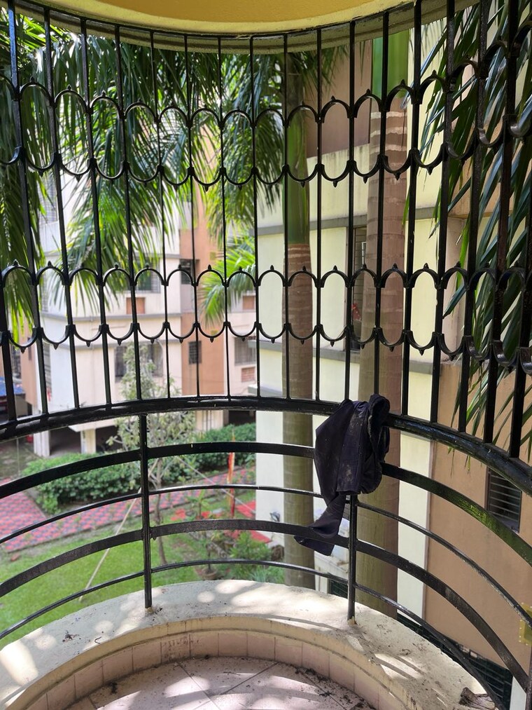 Balcony, chinar park 4 Bedroom 1758 Sq.Ft. Apartment In Chinar Park Kolkata 9260102