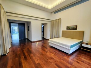 Room in 5 BHK Villa at Prestige Golfshire, Nandi Hills – for Rent