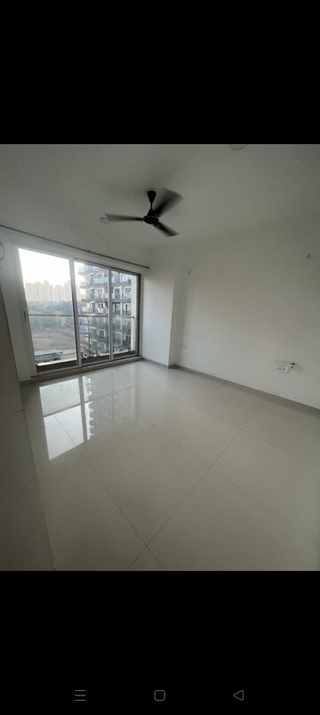 2 BHK Apartment For Sale in Soham Crystal Spires, Thane West