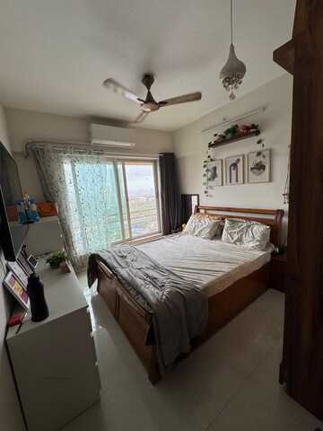 Bedroom in 2 BHK Apartment at Pranav Silverene CHS, Malad West – for Rent