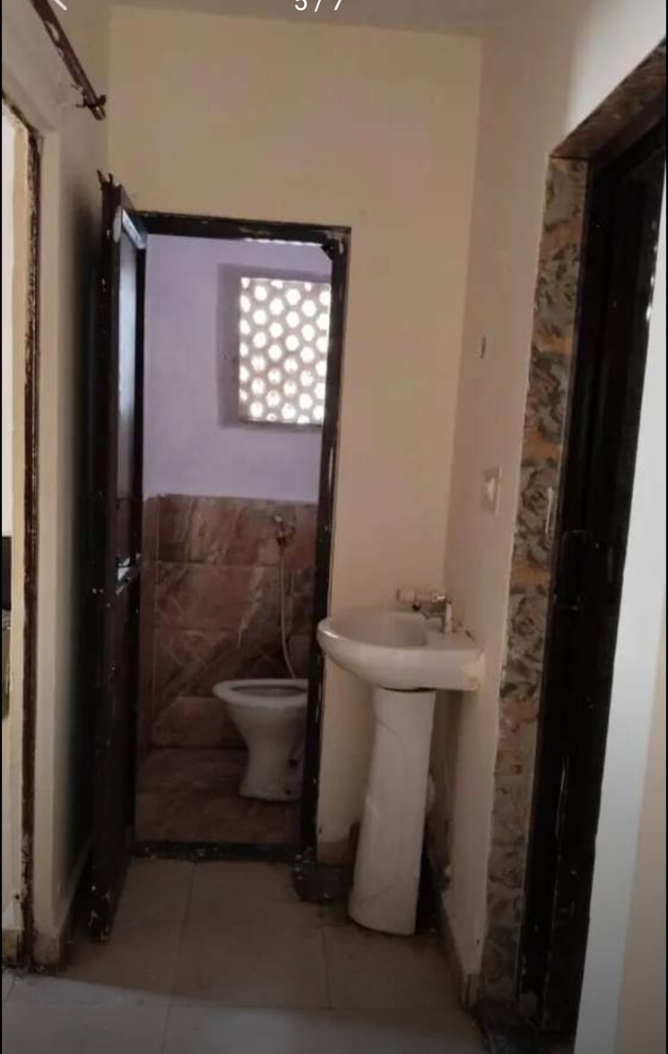 Bathroom, gomti nagar 1 Bedroom 650 Sq.Ft. Apartment In Gomti Nagar Lucknow 9260240