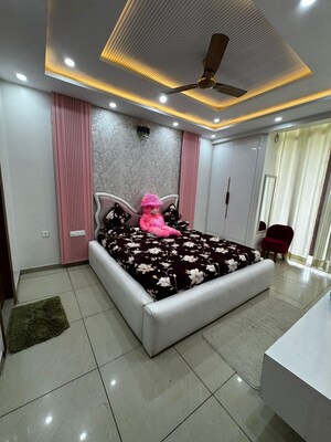 Team Area in 3 BHK Builder Floor at Sector 50 – for Rent