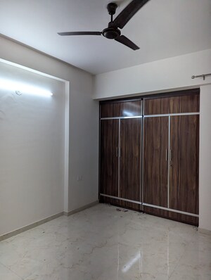 Room in 3.5 BHK Builder Floor at Smart World Gems, Sector 89 – for Sale