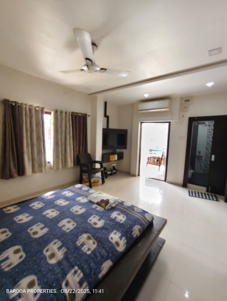 Bedroom, trident-embassy 3 Bedroom 1363 Sq.Ft. Apartment In Sector 1 Greater Noida Greater Noida 9260383
