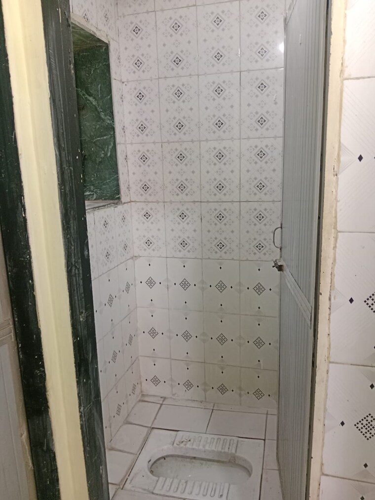 Bathroom, kopri 1 RK 355 Sq.Ft. Apartment In Kopri Thane 9260360