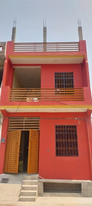 6 BHK Independent House For Sale in Alamnagar