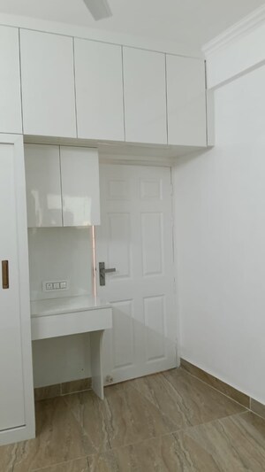 Bathroom in 3.5 BHK Apartment at ATS Le Grandiose, Sector 150 – for Rent