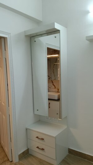 Building Lobby in 3.5 BHK Apartment at ATS Le Grandiose, Sector 150 – for Rent