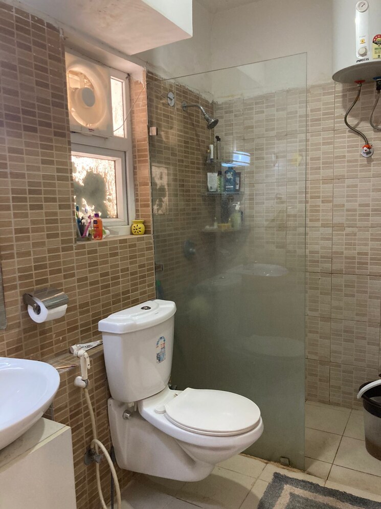 Bathroom, ats-le-grandiose 3.5 Bedroom 2300 Sq.Ft. Apartment In Sector 150 Noida 9260523
