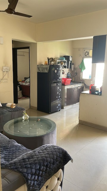 Team Area in 2 BHK Apartment at Sethi Max Royal, Sector 76 – for Rent