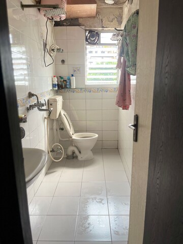 Bathroom in 1 BHK Builder Floor at Dilshad Garden – for Rent