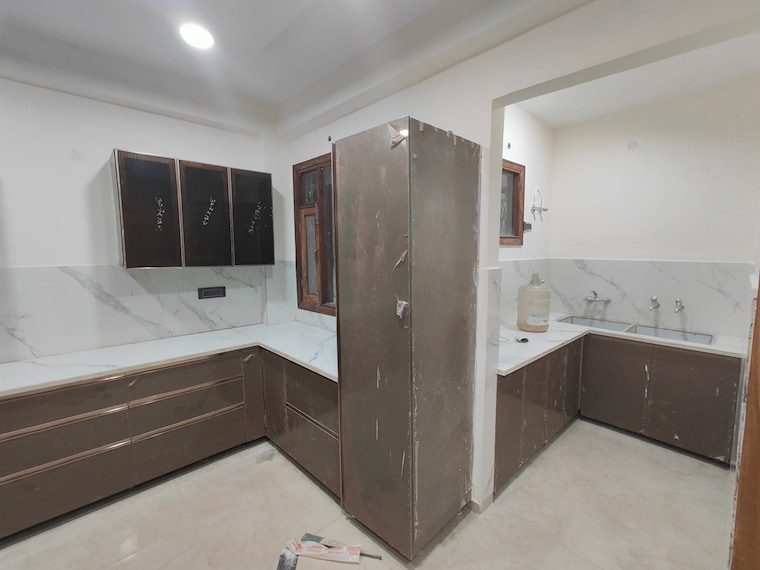 Kitchen, green fields colony 4 Bedroom 450 Sq.Yd. Builder Floor In Green Fields Colony Faridabad 9260656