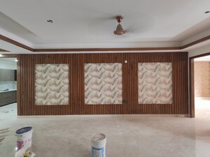 Room in 4 BHK Builder Floor at Green Fields Colony – for Sale