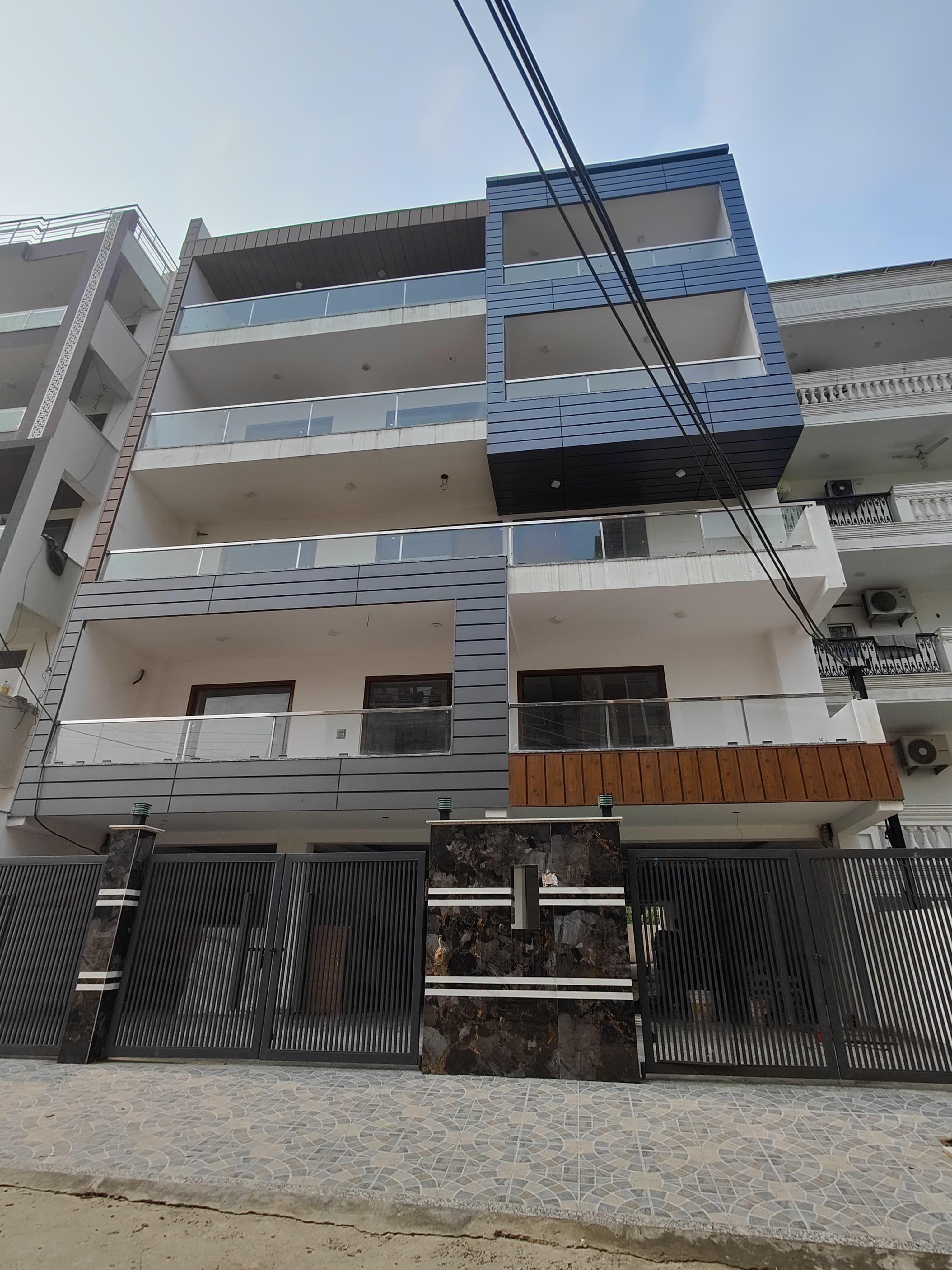 4 BHK + Pooja Room Builder Floor For Sale in Gaur Properties, Green fi