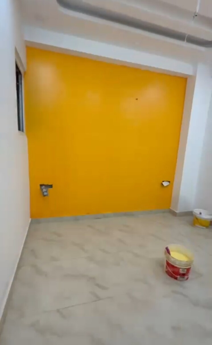 Room, sector 73 2 Bedroom 1050 Sq.Ft. Builder Floor In Sector 73 Noida 9260762