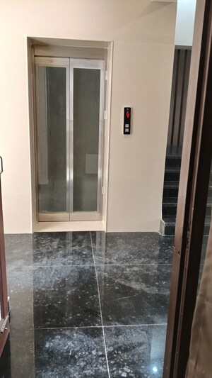 Building Lobby in  Pg at Sector 67 – for Rent