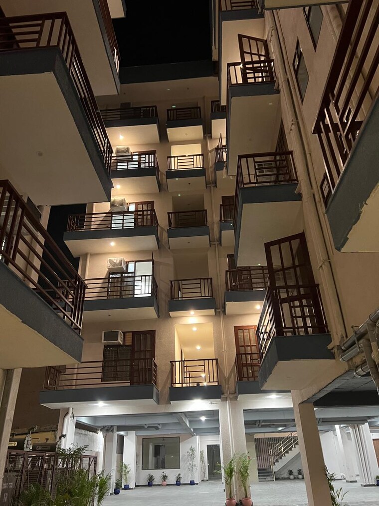 undefined, sector 67 Pg For Boys & Girls In Sector 67 9260723