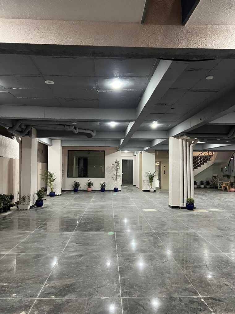  Parking, sector 67 Pg For Boys & Girls In Sector 67 9260723