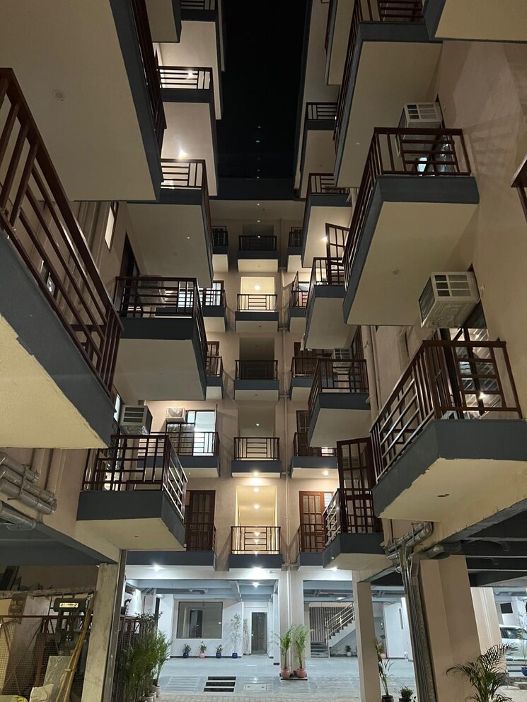 undefined, sector 67 Pg For Boys & Girls In Sector 67 9260723