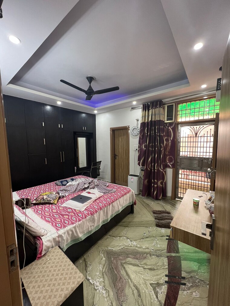 Bedroom, dilshad colony 4 Bedroom 1800 Sq.Ft. Builder Floor In Dilshad Colony Delhi 9260864