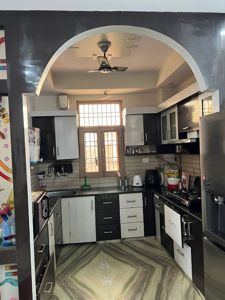 Kitchen, dilshad colony 4 Bedroom 1800 Sq.Ft. Builder Floor In Dilshad Colony Delhi 9260864