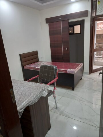 1 RK Apartment For Rent in Karol Bagh