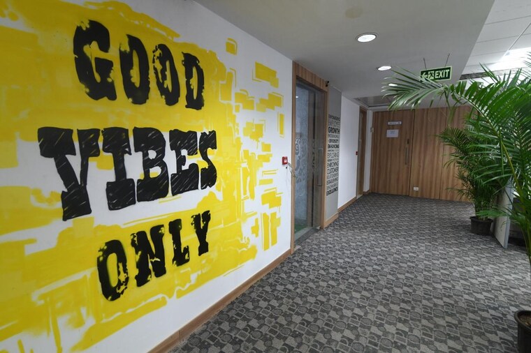 Entrance, sunrise-tower Commercial Office Space 4500 Sq.Ft. In Andheri East Mumbai 9260889