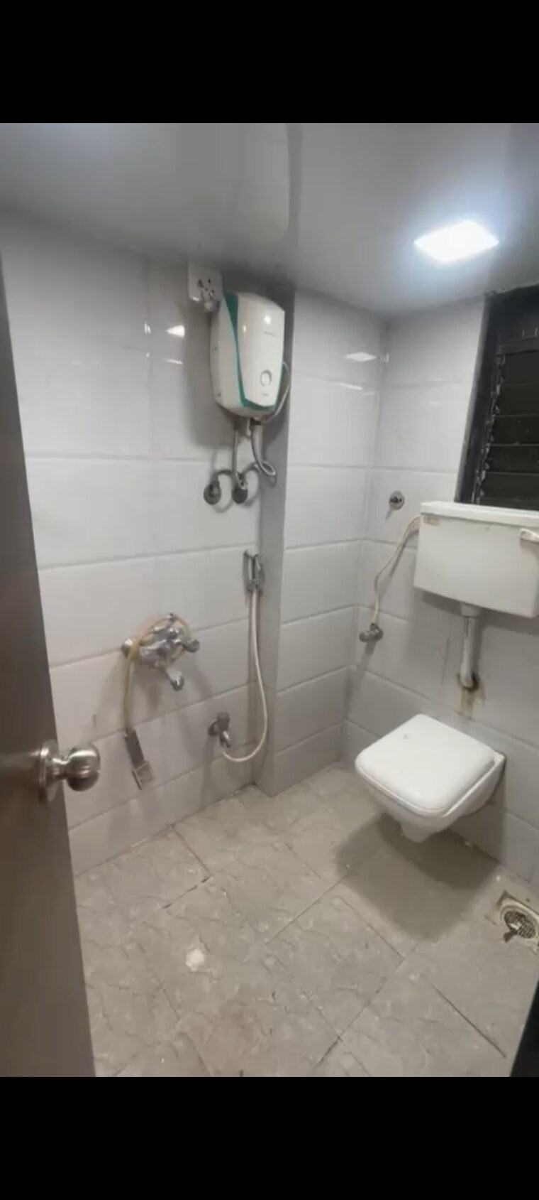 Bathroom, indralok phase 4 2 Bedroom 600 Sq.Ft. Builder Floor In Indralok Phase 4 Thane 9260891