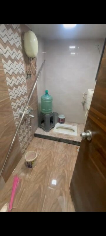 Bathroom in 2 BHK Builder Floor at Indralok Phase 4 – for Rent